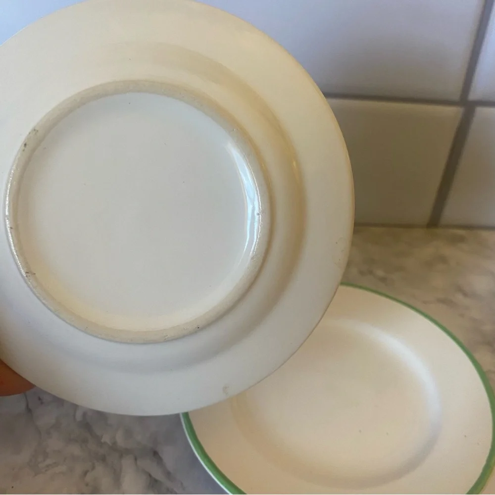 Vintage Cream Plate with Green Rim - Set of Two - Picture 2 of 4